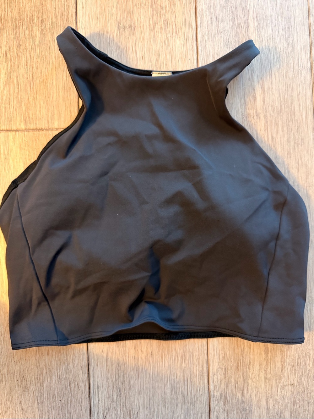 lululemon athletica Black High-Neck Sports Crop size 6